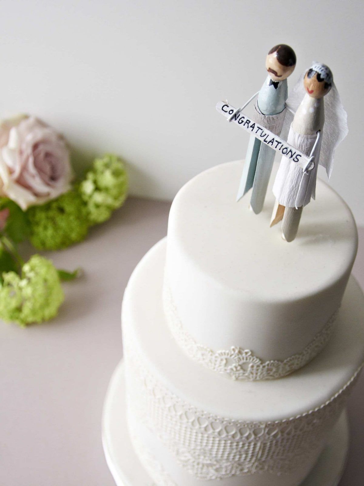 Pegs & Wedding Cake Detail